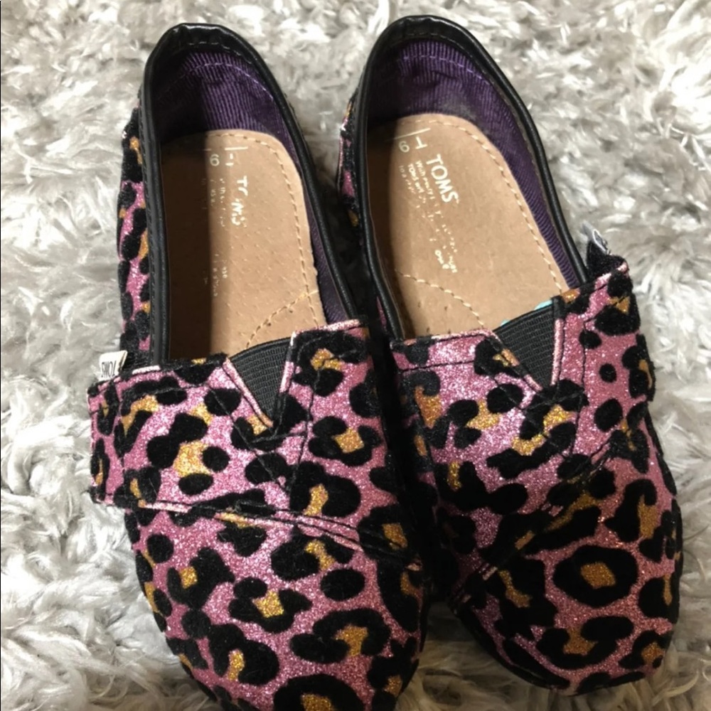 Toms
